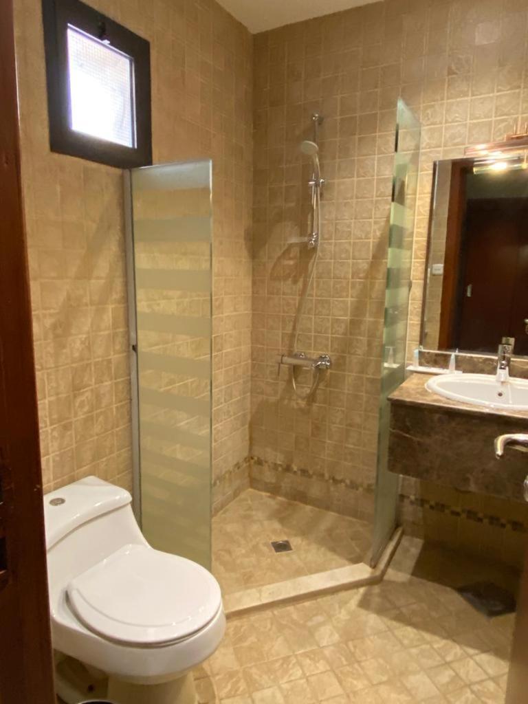 Onizah Hotel Унайза Экстерьер фото