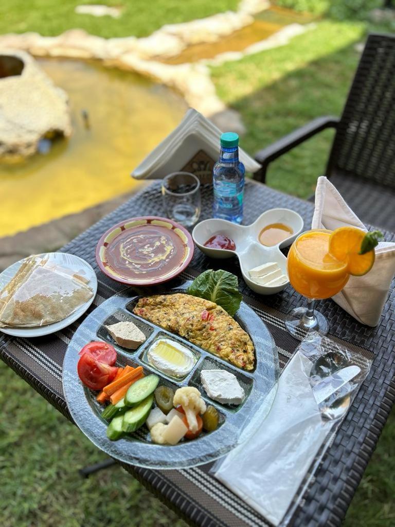 Onizah Hotel Унайза Экстерьер фото