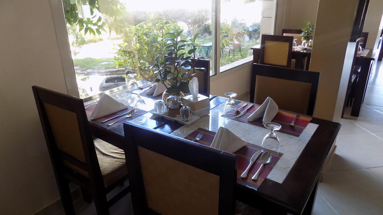 Onizah Hotel Унайза Экстерьер фото